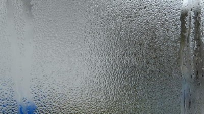 恒溫恒濕試驗箱內<i style='color:red'>凝露</i>現象是如何產（chǎn）生（shēng）的？