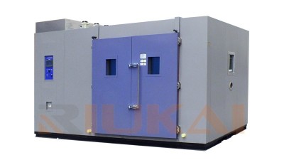 恒溫恒濕（shī）試驗箱<i style='color:red'>溫濕度偏差</i>和波動度具體分析