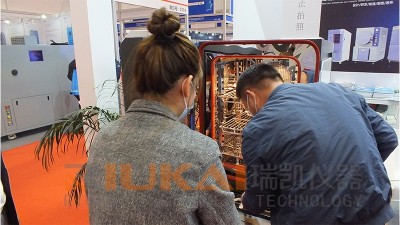 高低溫試驗箱定製，選專業生產廠家才省心