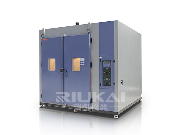 步入式低濕度<i style='color:red'>環境試驗</i>箱（xiāng）