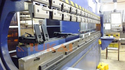 廣（guǎng）東（dōng）定製高低溫試驗箱-本地廠（chǎng）家