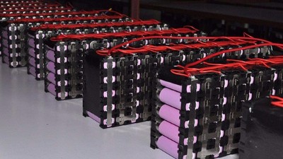 高低溫試驗機如（rú）何應用在電動車用<i style='color:red'>鋰離子蓄電池</i>新國標？